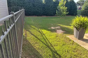 330 Belle Oaks Dr, Simpsonville, SC 29680 - Photo 3