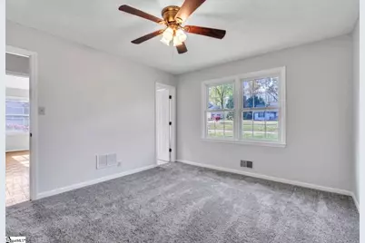 806 Shoresbrook Drive, Spartanburg, SC 29301 - Photo 19