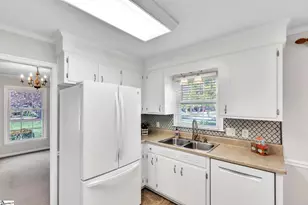 806 Shoresbrook Dr, Spartanburg, SC 29301 - Photo 5