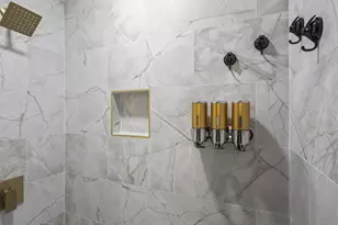 15 Lake Cir Dr, Greenville, SC 29609 - Photo 7