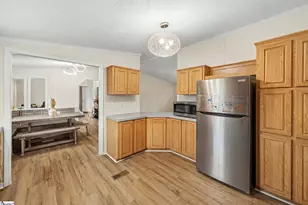 208 Tyler Ct, Easley, SC 29642 - Photo 3