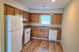 713 E Curtis St, Simpsonville, SC 29681 - Photo 3