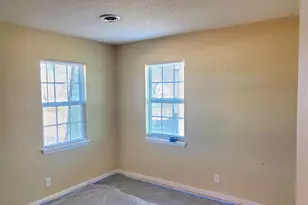 713 E Curtis St, Simpsonville, SC 29681 - Photo 13