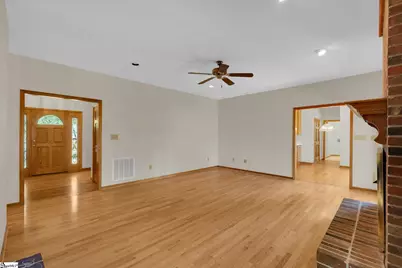 304 Dixon Street, Clinton, SC 29325 - Photo 9