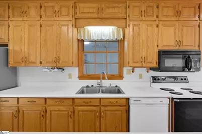 304 Dixon Street, Clinton, SC 29325 - Photo 11