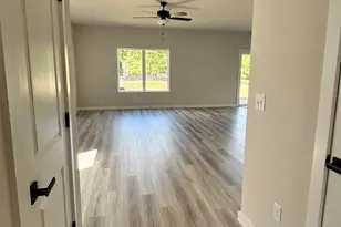 446 W Claywalk Rd, Woodruff, SC 29388 - Photo 3