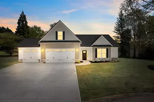 405 Pearle Brook Ln, Taylors, SC 29687 - Photo 3