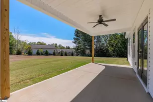 405 Pearle Brook Ln, Taylors, SC 29687 - Photo 7