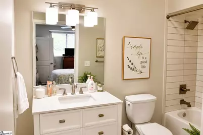 100 E Washington Street #Apt 32, Greenville, SC 29601 - Photo 17