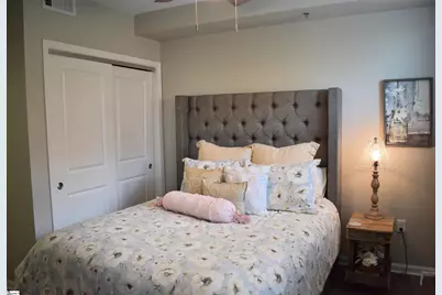 100 E Washington Street #Apt 32, Greenville, SC 29601 - Photo 15