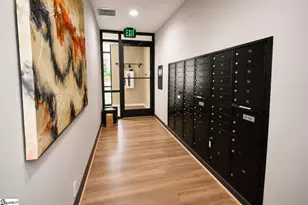 100 E Washington St, Greenville, SC 29601 - Photo 37