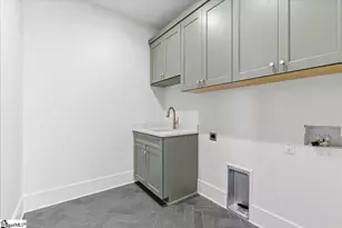 408 Ashley Ave, Greenville, SC 29609 - Photo 9