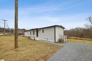 139 Davis Rd, Easley, SC 29640 - Photo 3