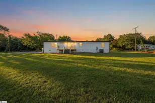 139 Davis Rd, Easley, SC 29640 - Photo 5