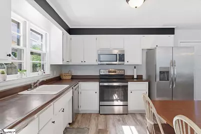 26 Owens Road, Taylors, SC 29687 - Photo 11