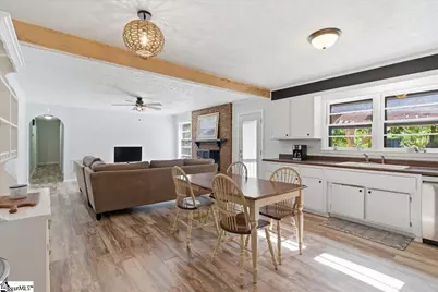 26 Owens Road, Taylors, SC 29687 - Photo 9