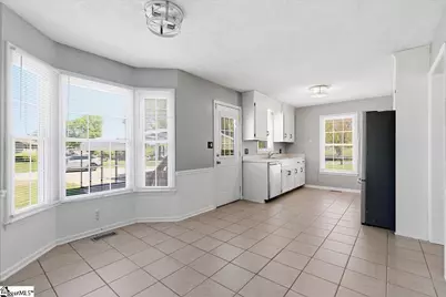 207 E Celestial Drive, Greer, SC 29651 - Photo 5