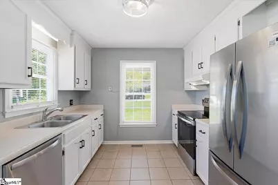 207 E Celestial Drive, Greer, SC 29651 - Photo 3