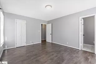 207 E Celestial Dr, Greer, SC 29651 - Photo 7