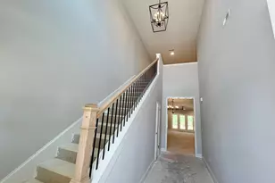 19 Hasbrook Ln, Greenville, SC 29607 - Photo 3