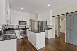 17 Halehaven Dr, Simpsonville, SC 29681 - Photo 9