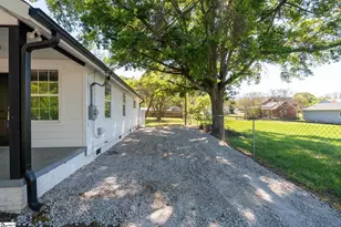 19 Jamison St, Greenville, SC 29611 - Photo 35