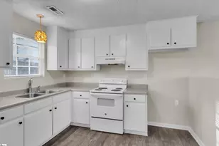 204 206 208 Sunnyside Dr, Greer, SC 29651 - Photo 5