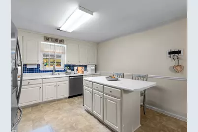 15990 Asheville Highway, Campobello, SC 29322 - Photo 9