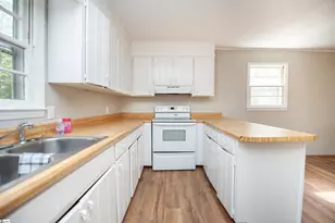 209 Bushy Creek Rd, Woodruff, SC 29388 - Photo 7