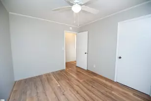 209 Bushy Creek Rd, Woodruff, SC 29388 - Photo 9