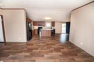 506 W Manning St, Chesnee, SC 29323 - Photo 7