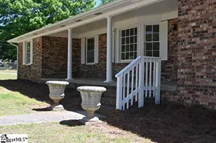 317 Hazel Dr, Clinton, SC 29325 - Photo 3