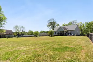 1008 Sylvia St, Greer, SC 29651 - Photo 5