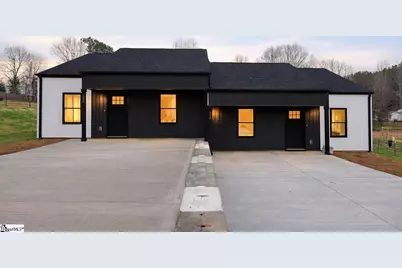 285/287 Scenic Avenue, Campobello, SC 29322 - Photo 1