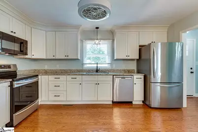 4 Wayne Drive, Taylors, SC 29687 - Photo 11