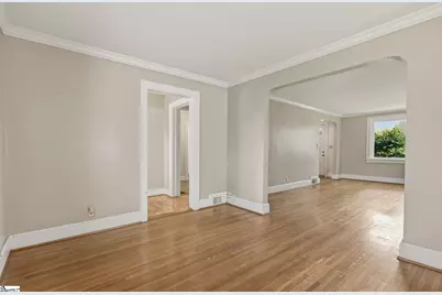 305 E Faris Road, Greenville, SC 29605 - Photo 9