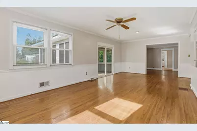 305 E Faris Road, Greenville, SC 29605 - Photo 17