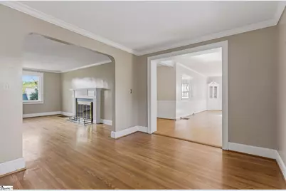 305 E Faris Road, Greenville, SC 29605 - Photo 11