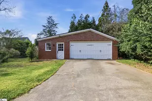 305 E Faris Rd, Greenville, SC 29605 - Photo 5
