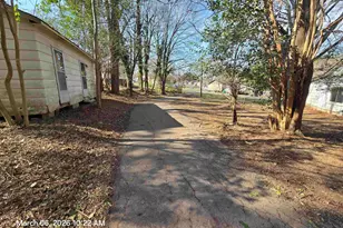 706 Marietta St, Gaffney, SC 29340 - Photo 9