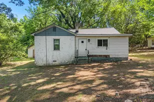706 Marietta St, Gaffney, SC 29340 - Photo 3