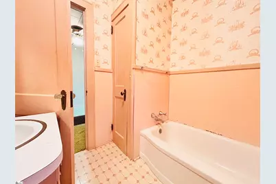 116 W Centennial Street, Clinton, SC 29325 - Photo 9