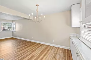 100 Lewis Dr, Greenville, SC 29605 - Photo 9