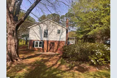 385 Wall Street, Campobello, SC 29322 - Photo 11