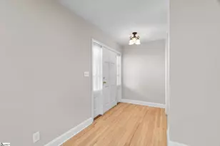 607 W Farley Ave, Laurens, SC 29360 - Photo 3