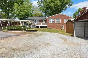 607 W Farley Ave, Laurens, SC 29360 - Photo 35