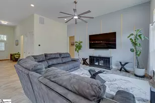 271 Rocky Ridge Rd, Enoree, SC 29335 - Photo 15