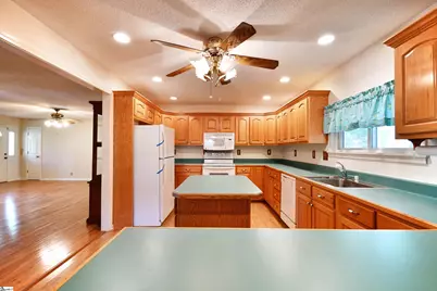 125 Fleetwood Drive, Liberty, SC 29657 - Photo 11