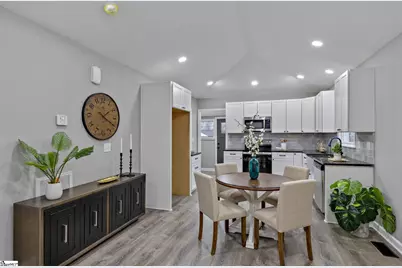 9 Brooks Avenue, Greenville, SC 29617 - Photo 5