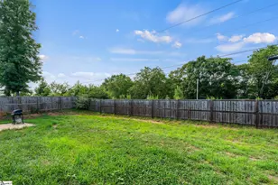 139 N Lakeview Dr, Duncan, SC 29334 - Photo 7